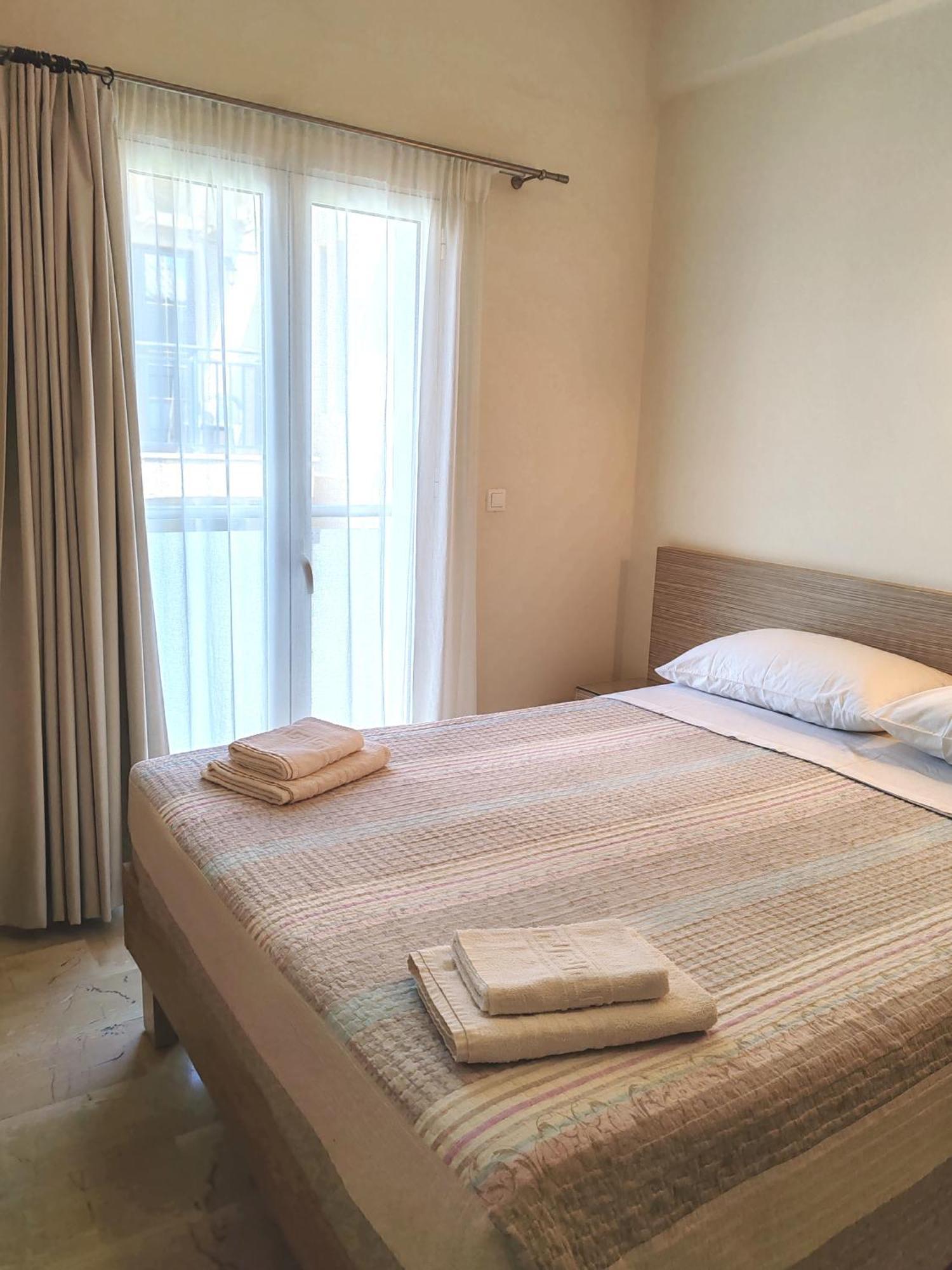 Angelica Studios And Apartments Agia Marina  Exterior photo
