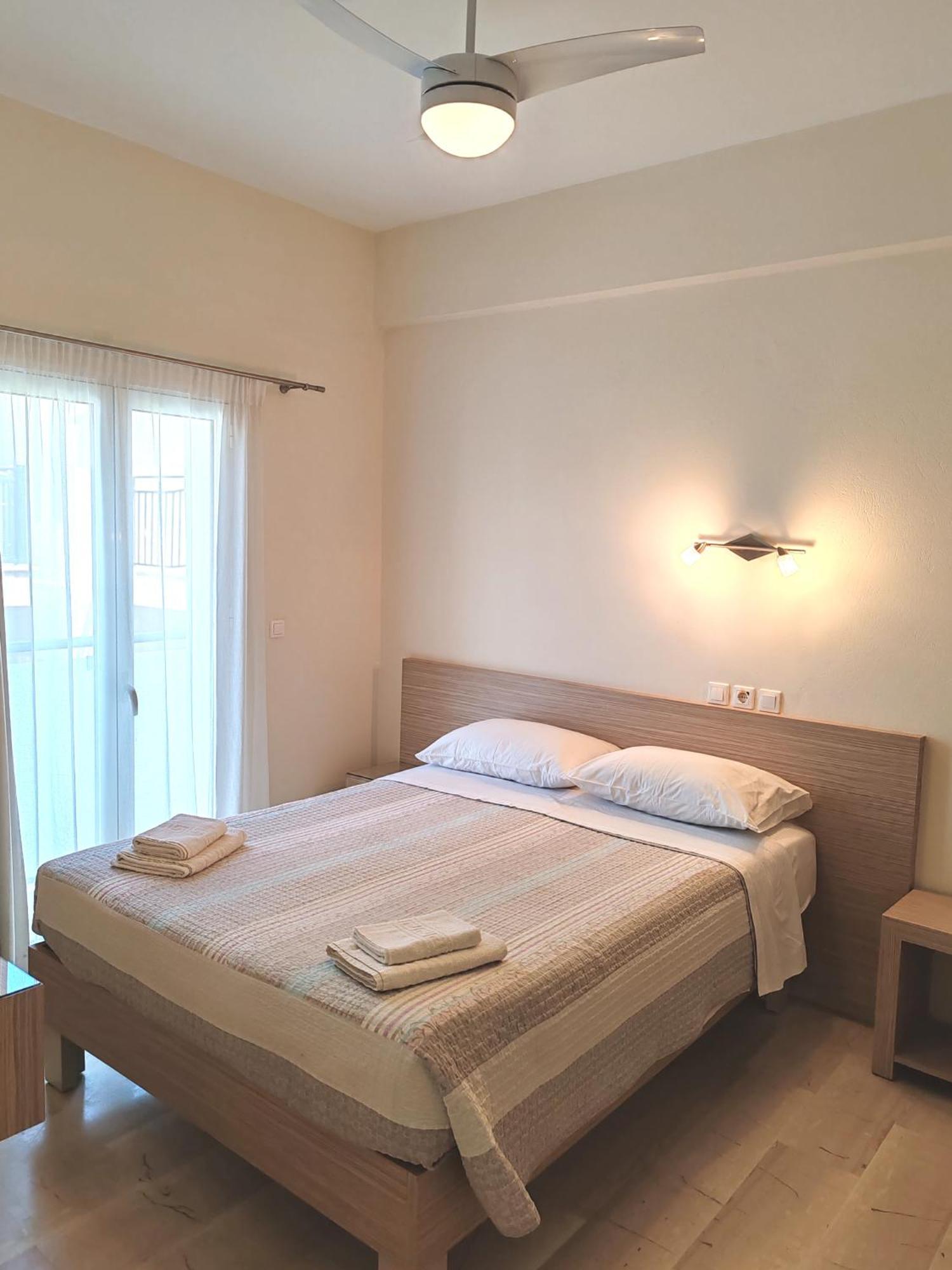 Angelica Studios And Apartments Agia Marina  Exterior photo