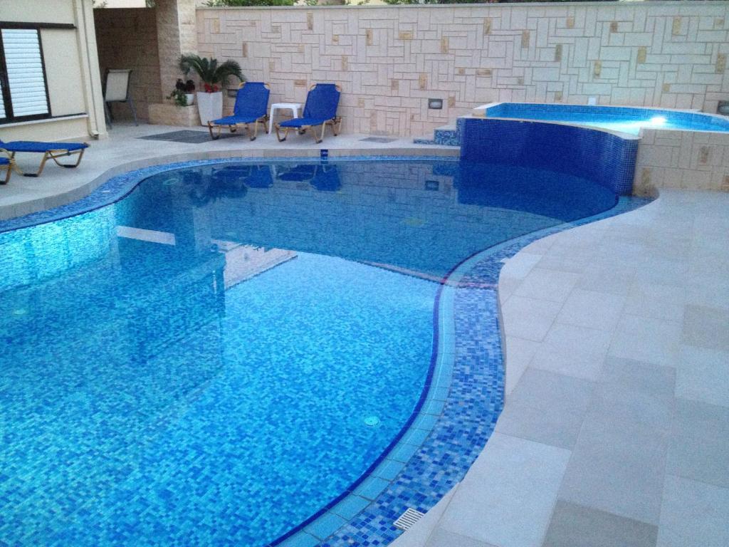 Angelica Studios And Apartments Agia Marina  Exterior photo