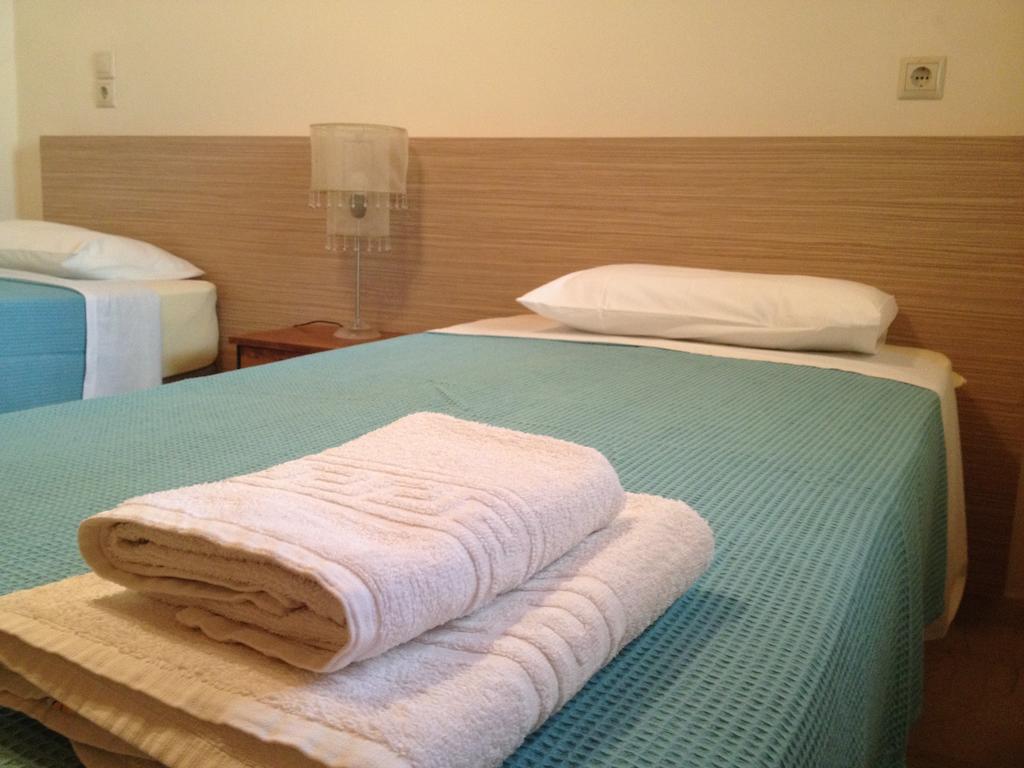 Angelica Studios And Apartments Agia Marina  Room photo